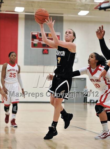 Thumbnail 3 in Canyon vs. Mater Dei (Matson Classic) photogallery.