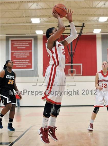 Thumbnail 1 in Canyon vs. Mater Dei (Matson Classic) photogallery.