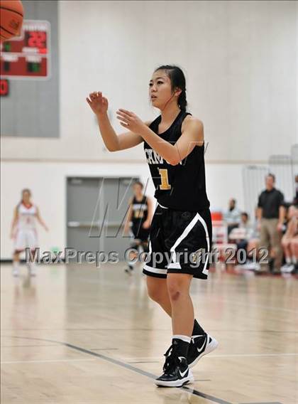 Thumbnail 1 in Canyon vs. Mater Dei (Matson Classic) photogallery.