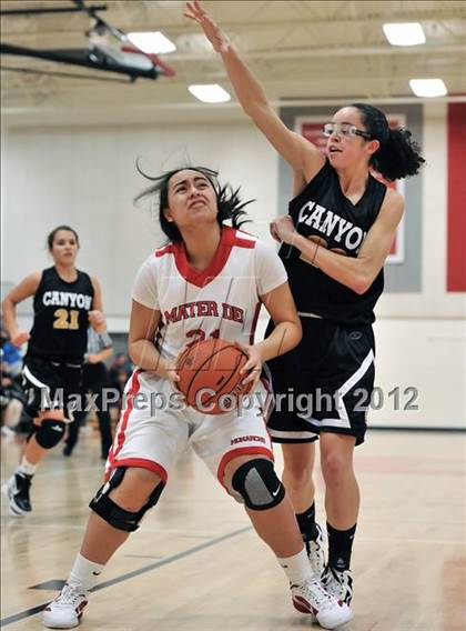 Thumbnail 3 in Canyon vs. Mater Dei (Matson Classic) photogallery.