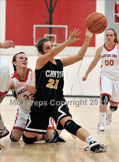 Thumbnail 1 in Canyon vs. Mater Dei (Matson Classic) photogallery.