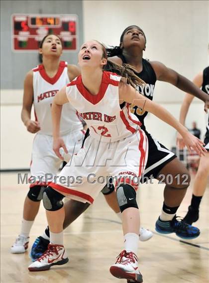 Thumbnail 2 in Canyon vs. Mater Dei (Matson Classic) photogallery.