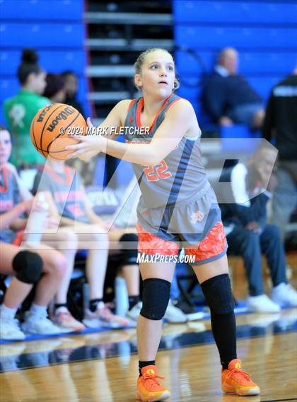 Thumbnail 1 in Apopka vs Mount Dora (14th Annual Earl Graham Metro vs Florida Challenge) photogallery.