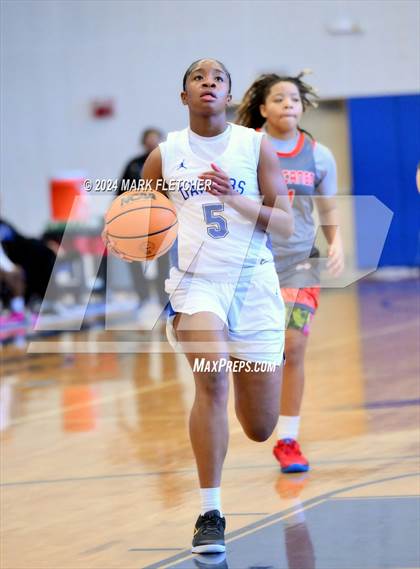 Thumbnail 3 in Apopka vs Mount Dora (14th Annual Earl Graham Metro vs Florida Challenge) photogallery.