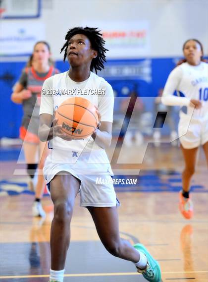 Thumbnail 1 in Apopka vs Mount Dora (14th Annual Earl Graham Metro vs Florida Challenge) photogallery.