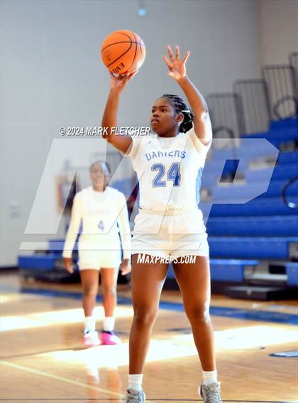 Thumbnail 3 in Apopka vs Mount Dora (14th Annual Earl Graham Metro vs Florida Challenge) photogallery.