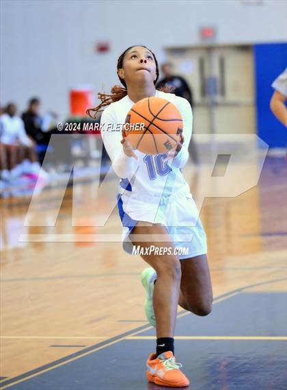 Thumbnail 3 in Apopka vs Mount Dora (14th Annual Earl Graham Metro vs Florida Challenge) photogallery.