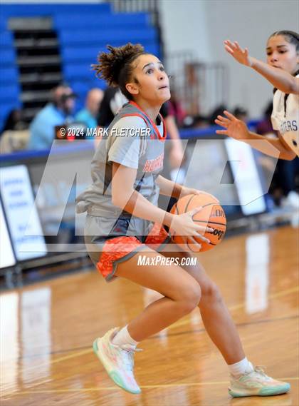 Thumbnail 2 in Apopka vs Mount Dora (14th Annual Earl Graham Metro vs Florida Challenge) photogallery.