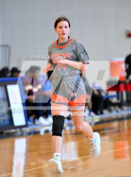 Thumbnail 3 in Apopka vs Mount Dora (14th Annual Earl Graham Metro vs Florida Challenge) photogallery.