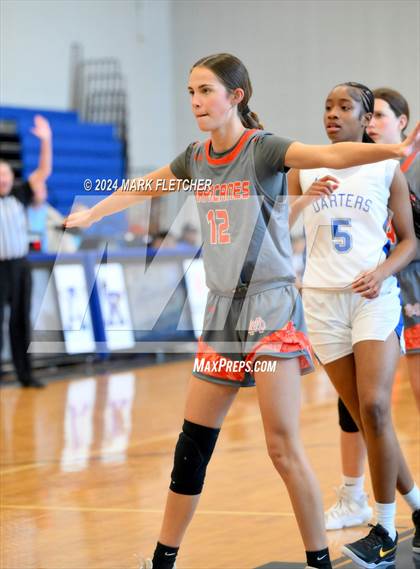 Thumbnail 2 in Apopka vs Mount Dora (14th Annual Earl Graham Metro vs Florida Challenge) photogallery.