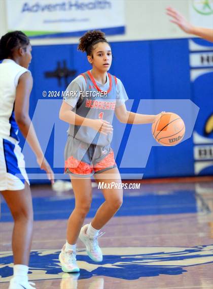 Thumbnail 1 in Apopka vs Mount Dora (14th Annual Earl Graham Metro vs Florida Challenge) photogallery.