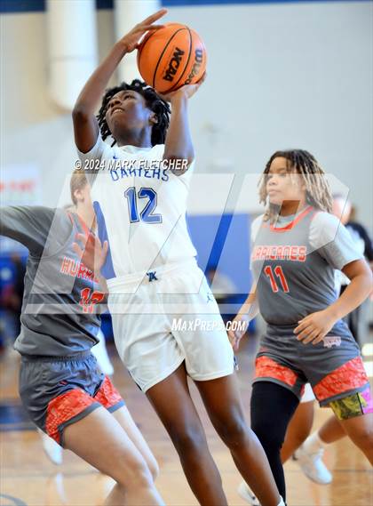 Thumbnail 3 in Apopka vs Mount Dora (14th Annual Earl Graham Metro vs Florida Challenge) photogallery.