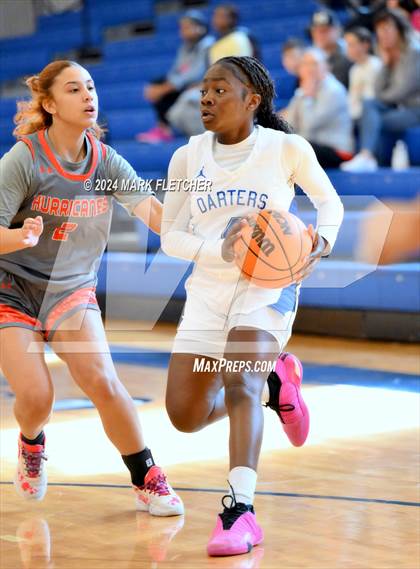 Thumbnail 2 in Apopka vs Mount Dora (14th Annual Earl Graham Metro vs Florida Challenge) photogallery.