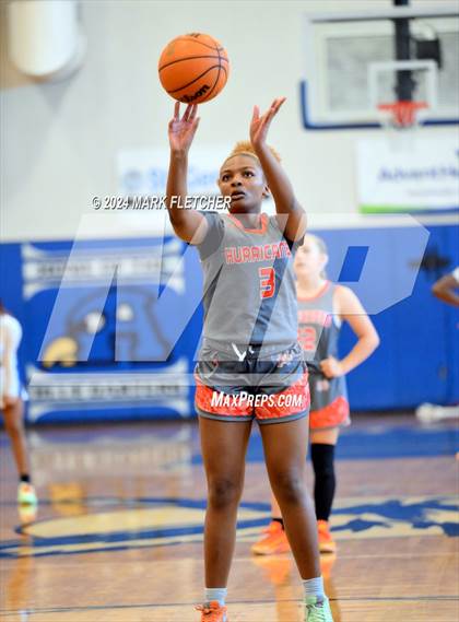 Thumbnail 1 in Apopka vs Mount Dora (14th Annual Earl Graham Metro vs Florida Challenge) photogallery.
