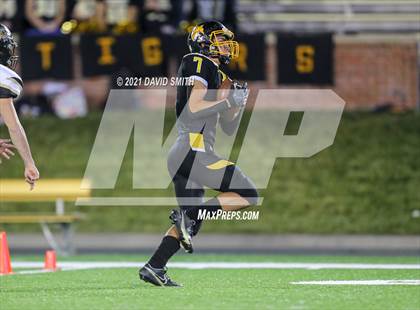 Thumbnail 3 in Worth County/Northeast Nodaway vs. Drexel/Miami - MSHSAA Show-Me Bowl photogallery.