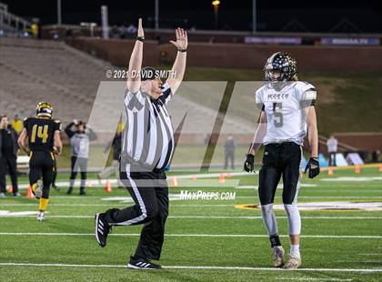 Thumbnail 3 in Worth County/Northeast Nodaway vs. Drexel/Miami - MSHSAA Show-Me Bowl photogallery.
