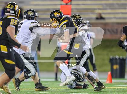 Thumbnail 3 in Worth County/Northeast Nodaway vs. Drexel/Miami - MSHSAA Show-Me Bowl photogallery.