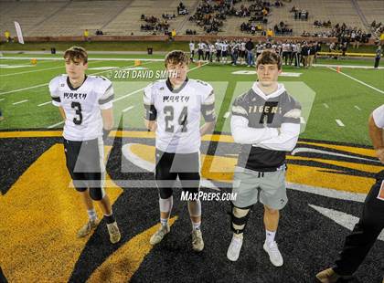 Thumbnail 3 in Worth County/Northeast Nodaway vs. Drexel/Miami - MSHSAA Show-Me Bowl photogallery.