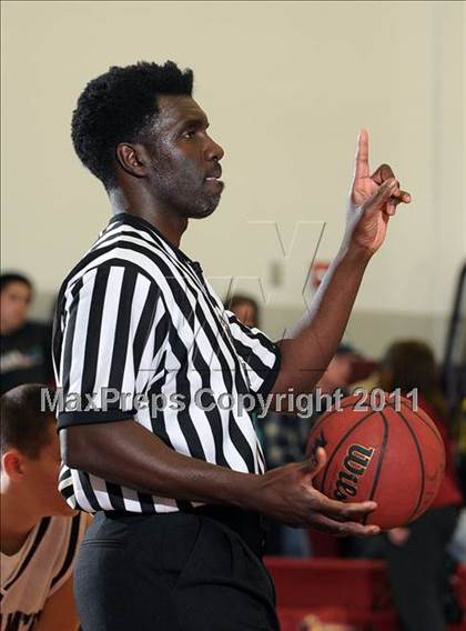 Thumbnail 2 in Lindhurst @ West Campus photogallery.