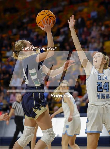 Thumbnail 2 in Snow Canyon vs. Sky View (UHSAA 4A Semifinal) photogallery.