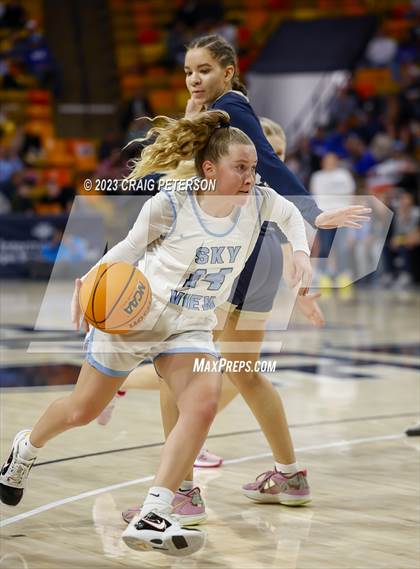 Thumbnail 3 in Snow Canyon vs. Sky View (UHSAA 4A Semifinal) photogallery.