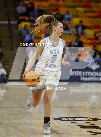 Thumbnail 3 in Snow Canyon vs. Sky View (UHSAA 4A Semifinal) photogallery.