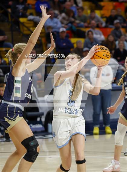 Thumbnail 2 in Snow Canyon vs. Sky View (UHSAA 4A Semifinal) photogallery.