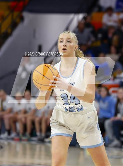 Thumbnail 1 in Snow Canyon vs. Sky View (UHSAA 4A Semifinal) photogallery.