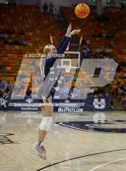 Thumbnail 2 in Snow Canyon vs. Sky View (UHSAA 4A Semifinal) photogallery.