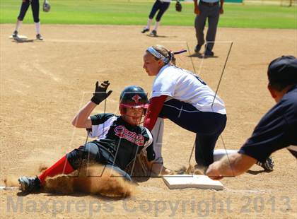 Thumbnail 2 in Horizon vs. Santa Fe Christian (CIF SDS D5 Final) photogallery.