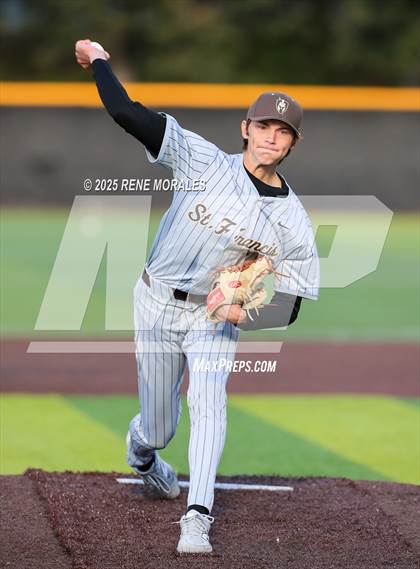 Thumbnail 3 in Chaminade vs St Francis photogallery.