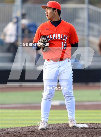 Thumbnail 3 in Chaminade vs St Francis photogallery.