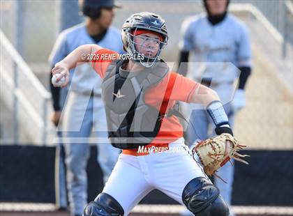 Thumbnail 2 in Chaminade vs St Francis photogallery.