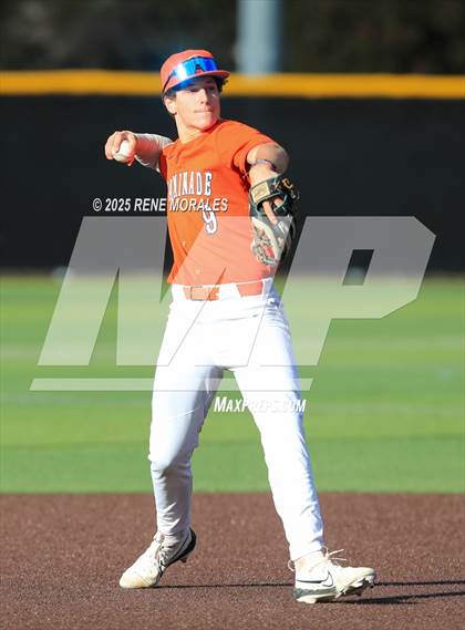 Thumbnail 2 in Chaminade vs St Francis photogallery.