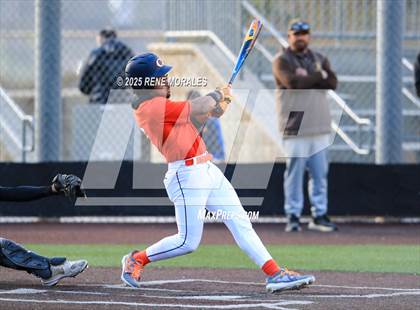 Thumbnail 3 in Chaminade vs St Francis photogallery.
