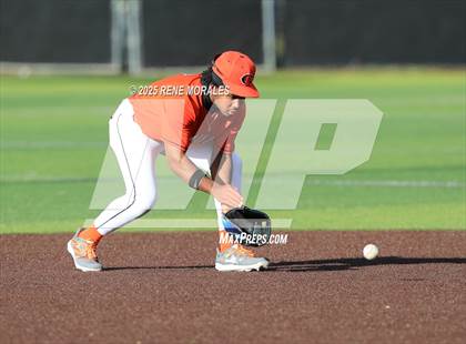 Thumbnail 2 in Chaminade vs St Francis photogallery.