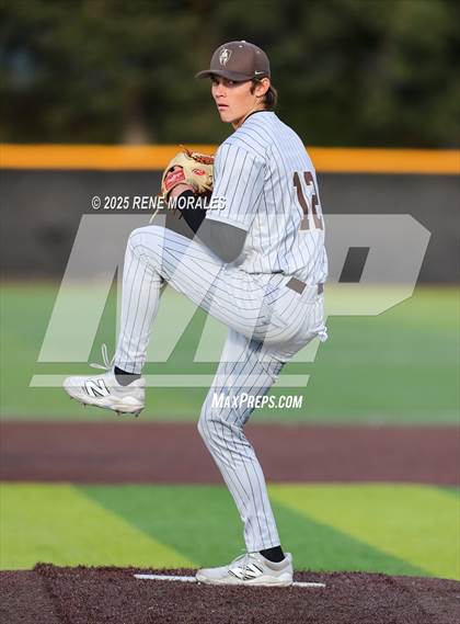 Thumbnail 1 in Chaminade vs St Francis photogallery.