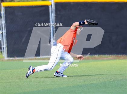 Thumbnail 2 in Chaminade vs St Francis photogallery.