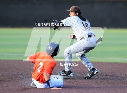 Thumbnail 1 in Chaminade vs St Francis photogallery.