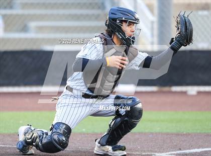 Thumbnail 3 in Chaminade vs St Francis photogallery.