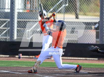 Thumbnail 2 in Chaminade vs St Francis photogallery.