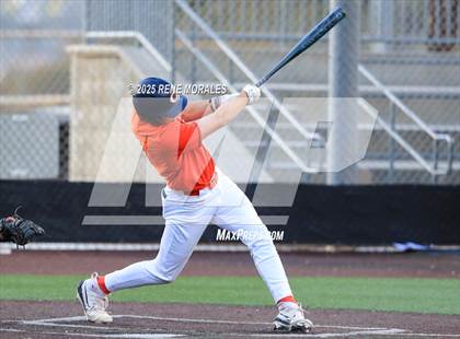 Thumbnail 3 in Chaminade vs St Francis photogallery.