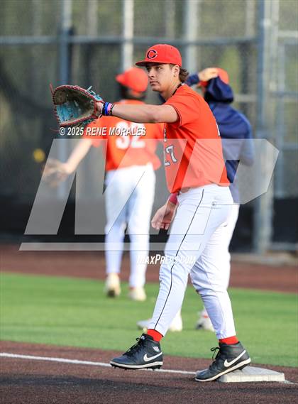 Thumbnail 2 in Chaminade vs St Francis photogallery.