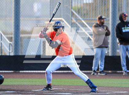 Thumbnail 3 in Chaminade vs St Francis photogallery.