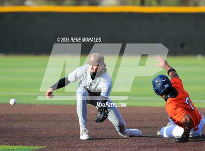 Thumbnail 1 in Chaminade vs St Francis photogallery.