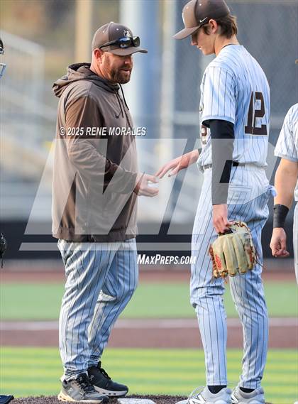 Thumbnail 2 in Chaminade vs St Francis photogallery.