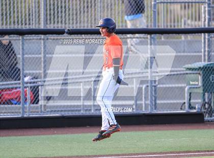 Thumbnail 1 in Chaminade vs St Francis photogallery.