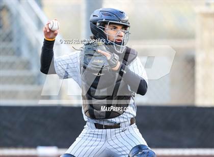 Thumbnail 2 in Chaminade vs St Francis photogallery.