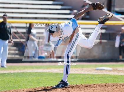 Thumbnail 2 in Valor Christian vs. Windsor (CHSAA 4A Championship Round) photogallery.