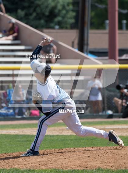 Thumbnail 2 in Valor Christian vs. Windsor (CHSAA 4A Championship Round) photogallery.